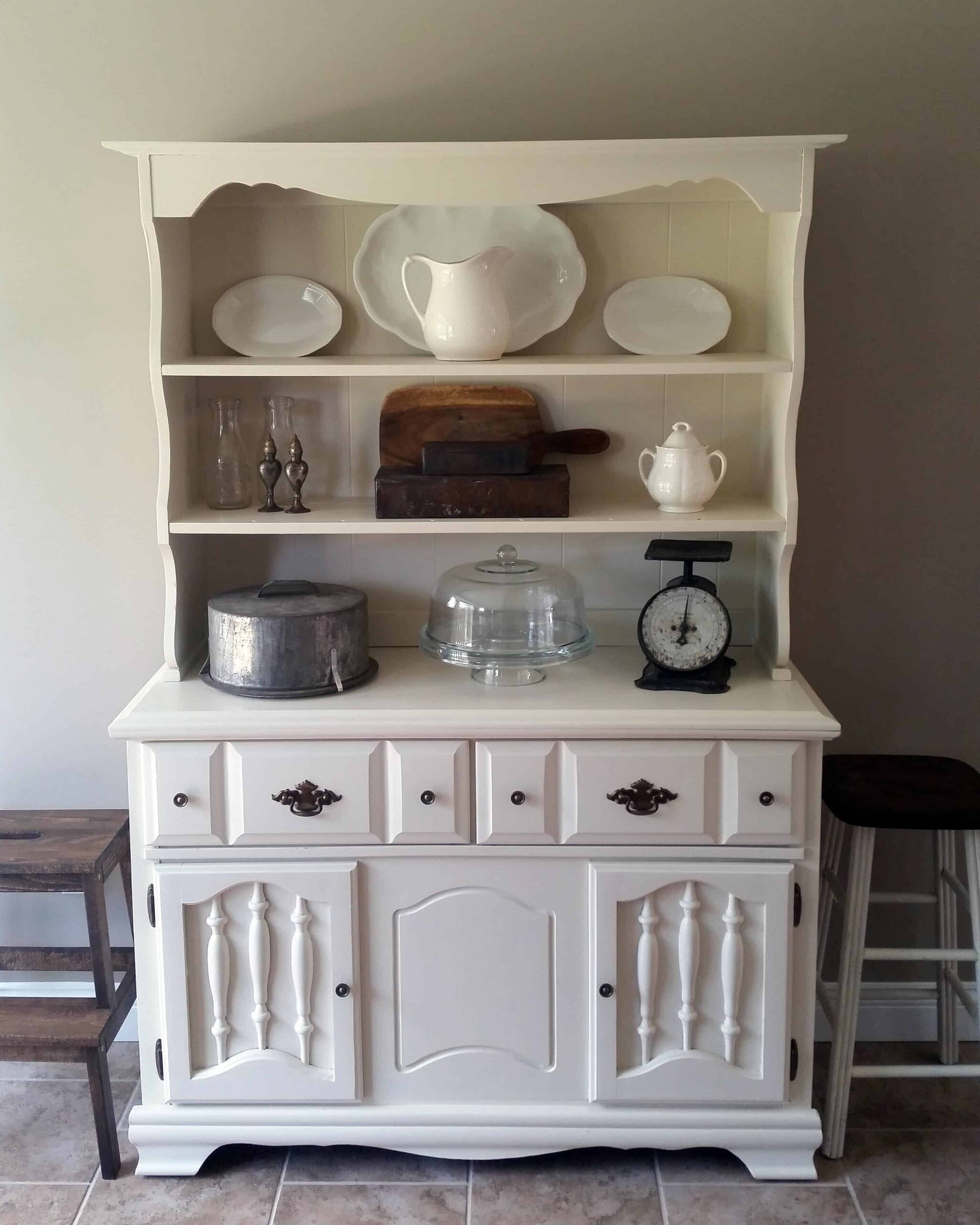 Kitchen Hutch Makeover