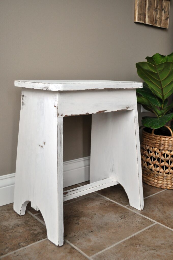 Repainting Old Wooden Furniture