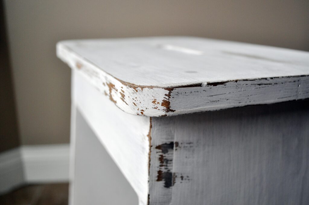 Repainting Old Wooden Furniture