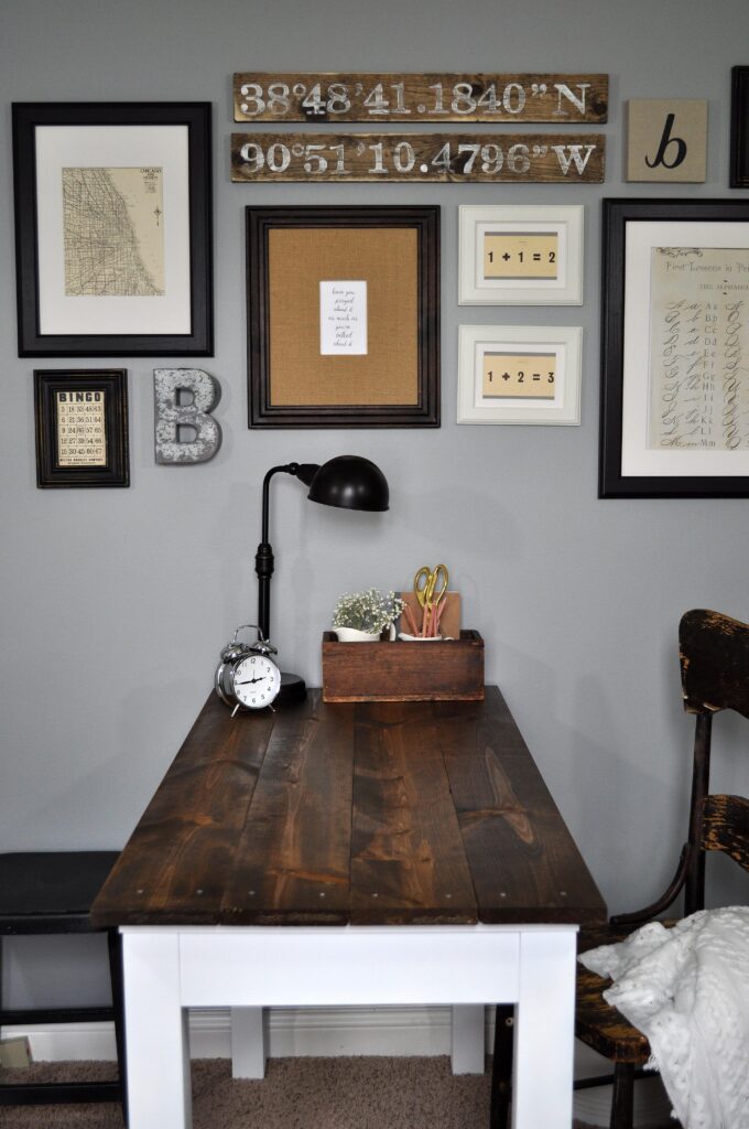 Farmhouse Desk Makeover. 3