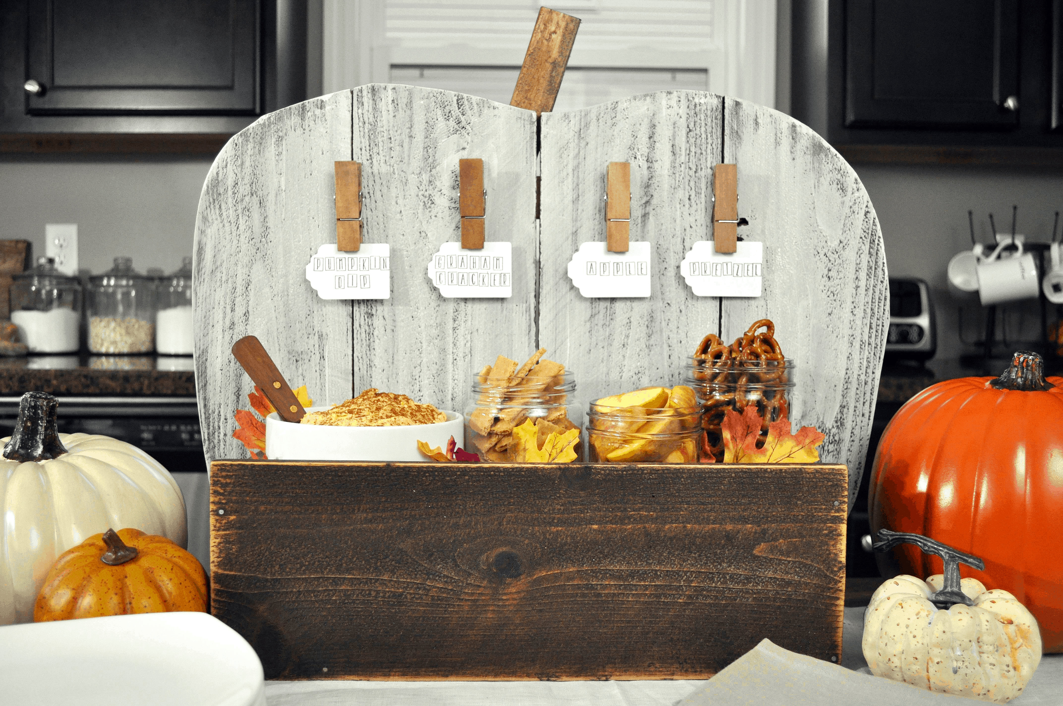 DIY Rustic Pumpkin Serving Stand