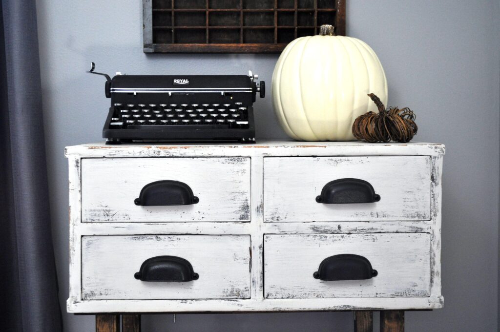 Farmhouse Fall Tour of Homes. Office Pumpkins.