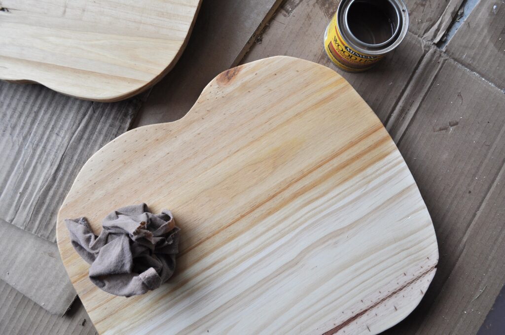 Pumpkin Plate Chargers. Wood Stain.