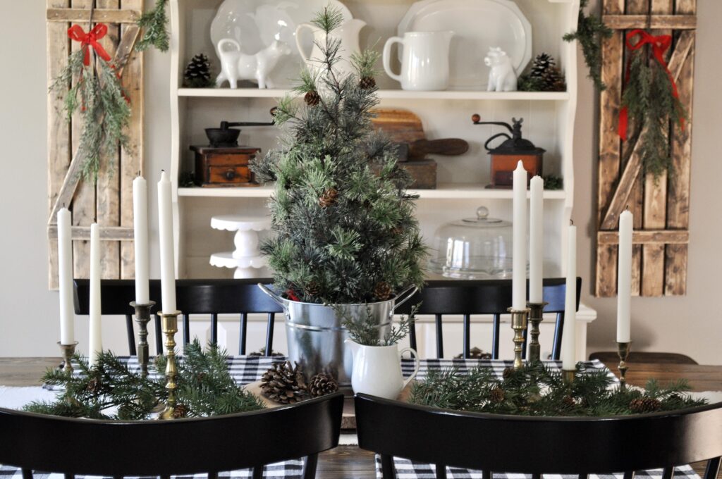 Farmhouse Christmas Home Tour. Dining Table