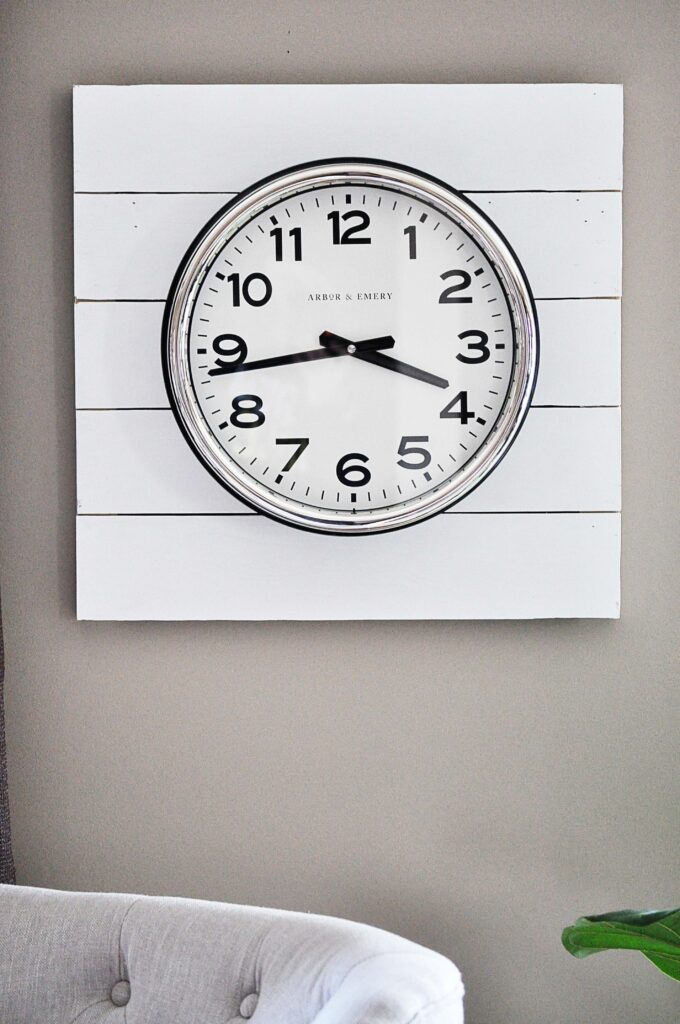 DIY Planked Clock.Planked Clock