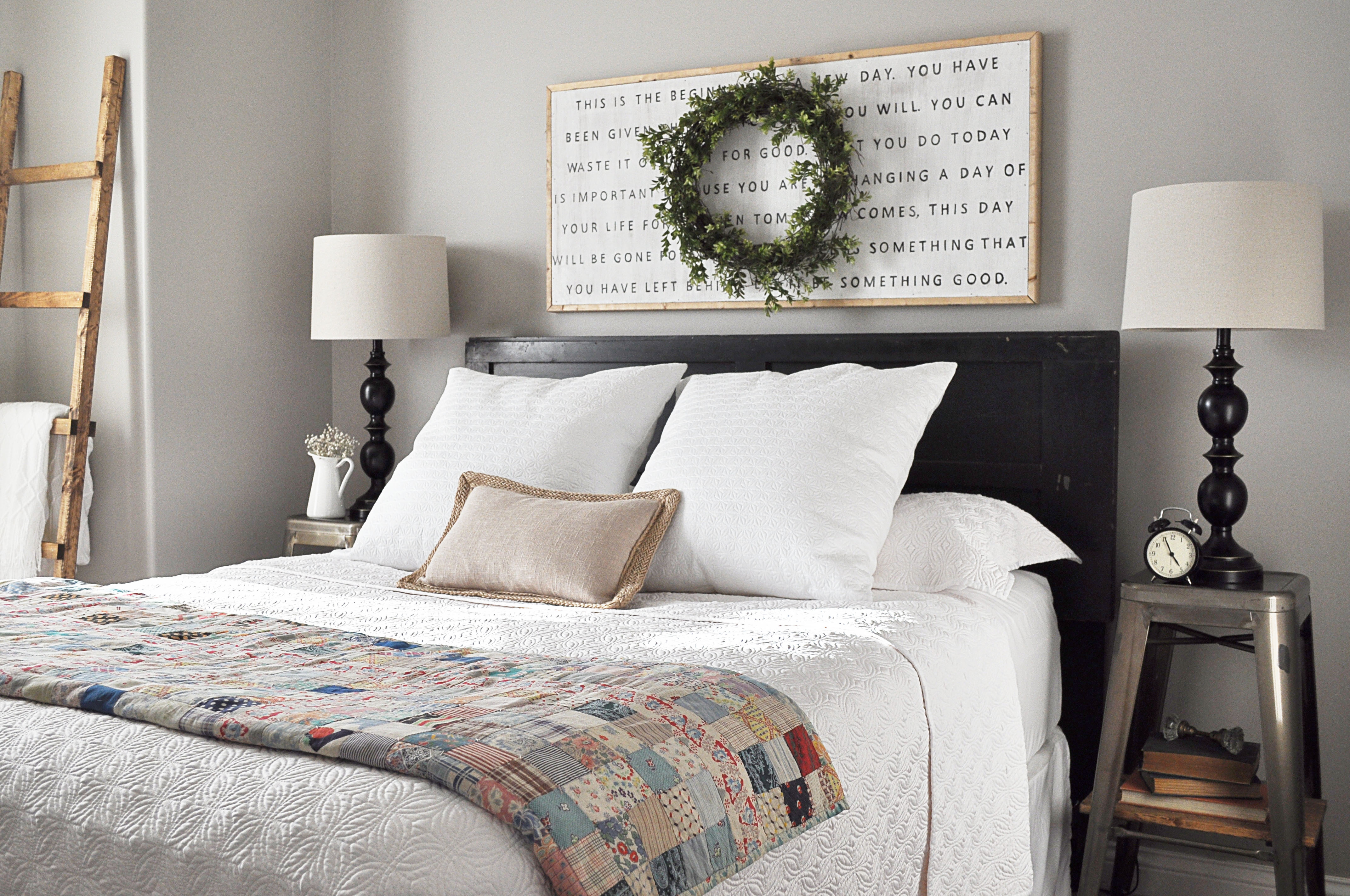 Ideas For Decorating A Farmhouse Bedroom