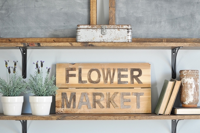 DIY Flower Market Sign via Little Glass Jar