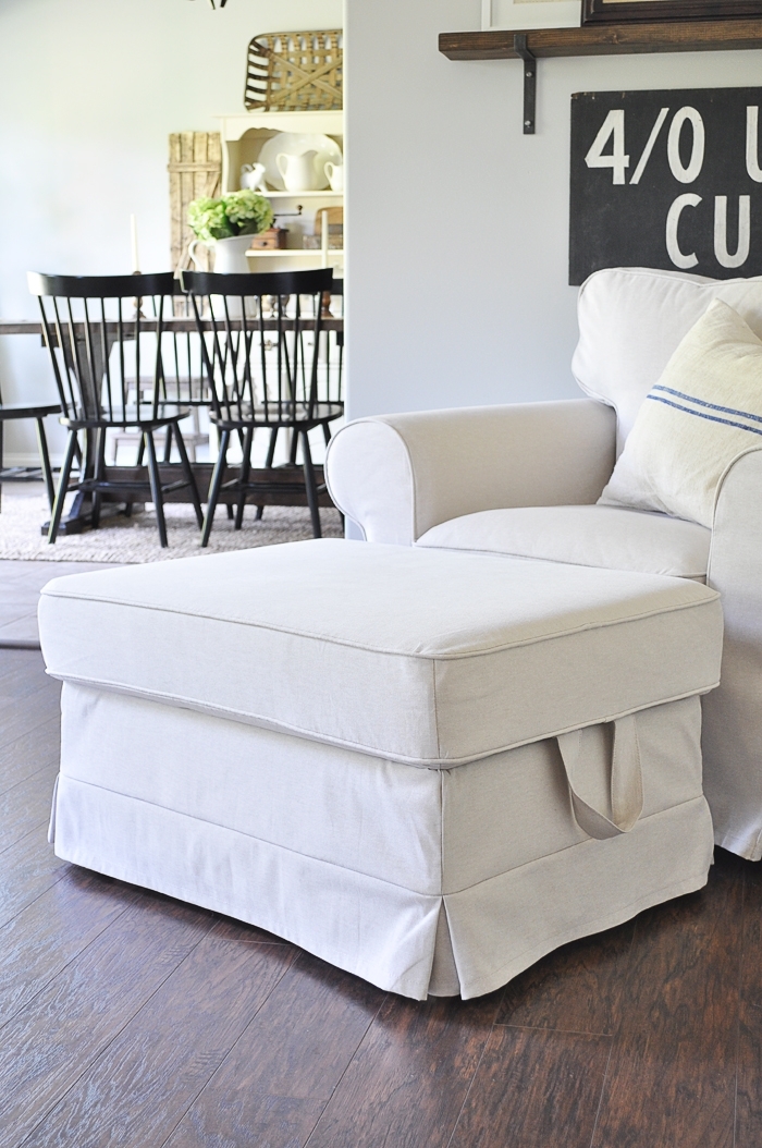 Beautiful slipcovered farmhouse style sofa and armchairs from Ikea!
