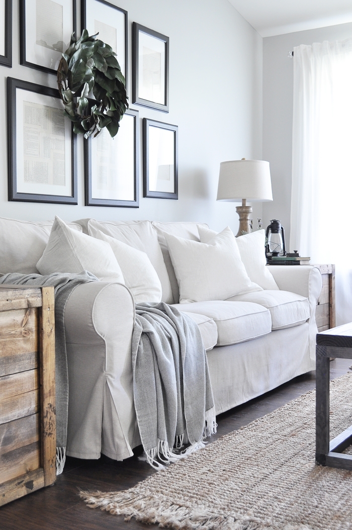 Farmhouse style online armchairs