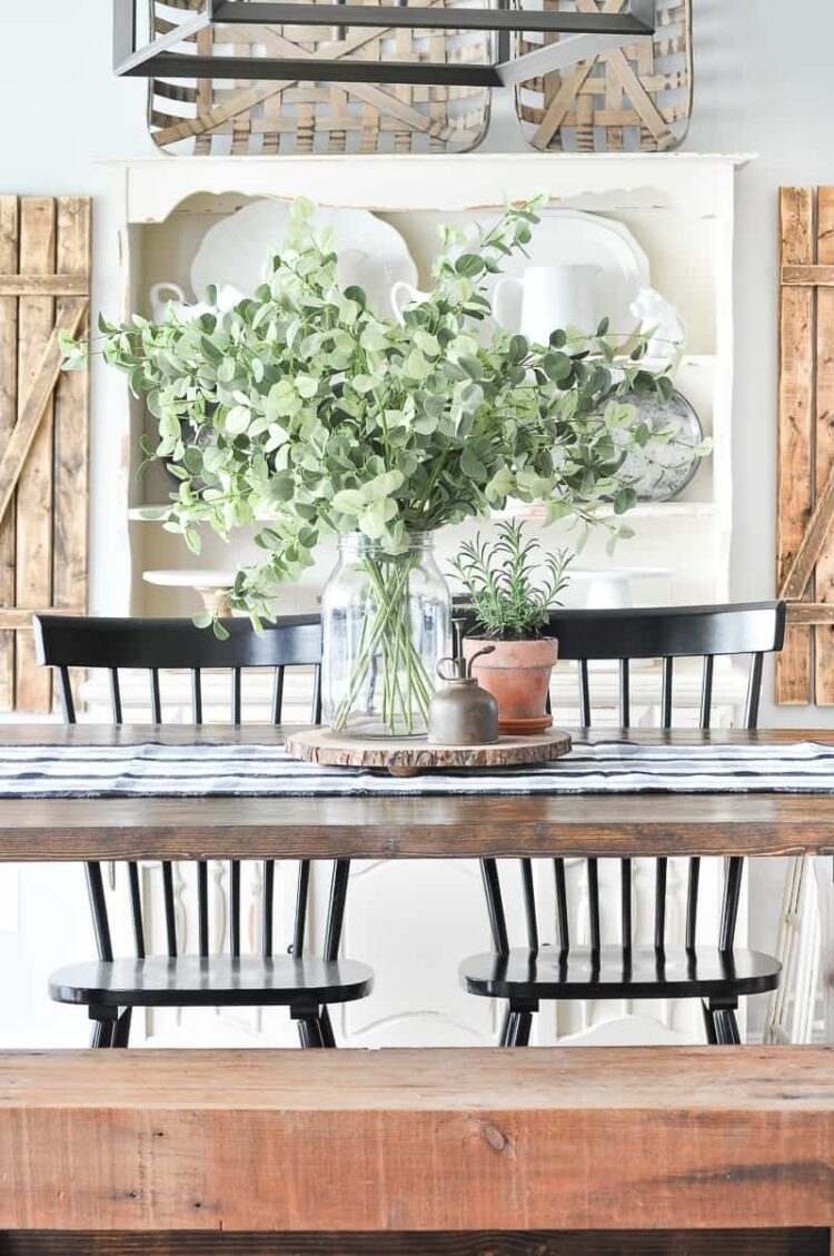 Simple Summer Dining Room | Little Glass Jar