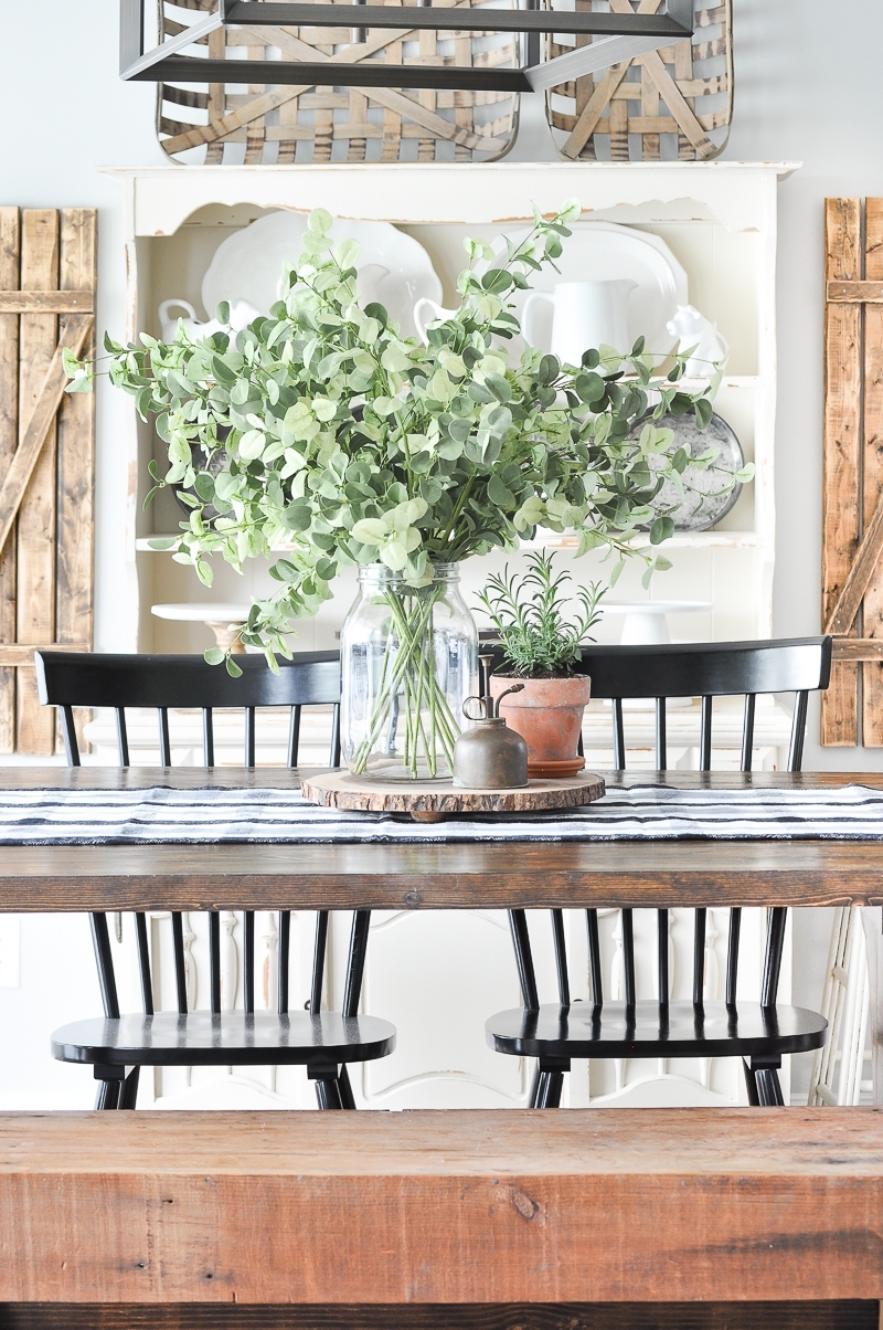 Simple Summer Dining Room