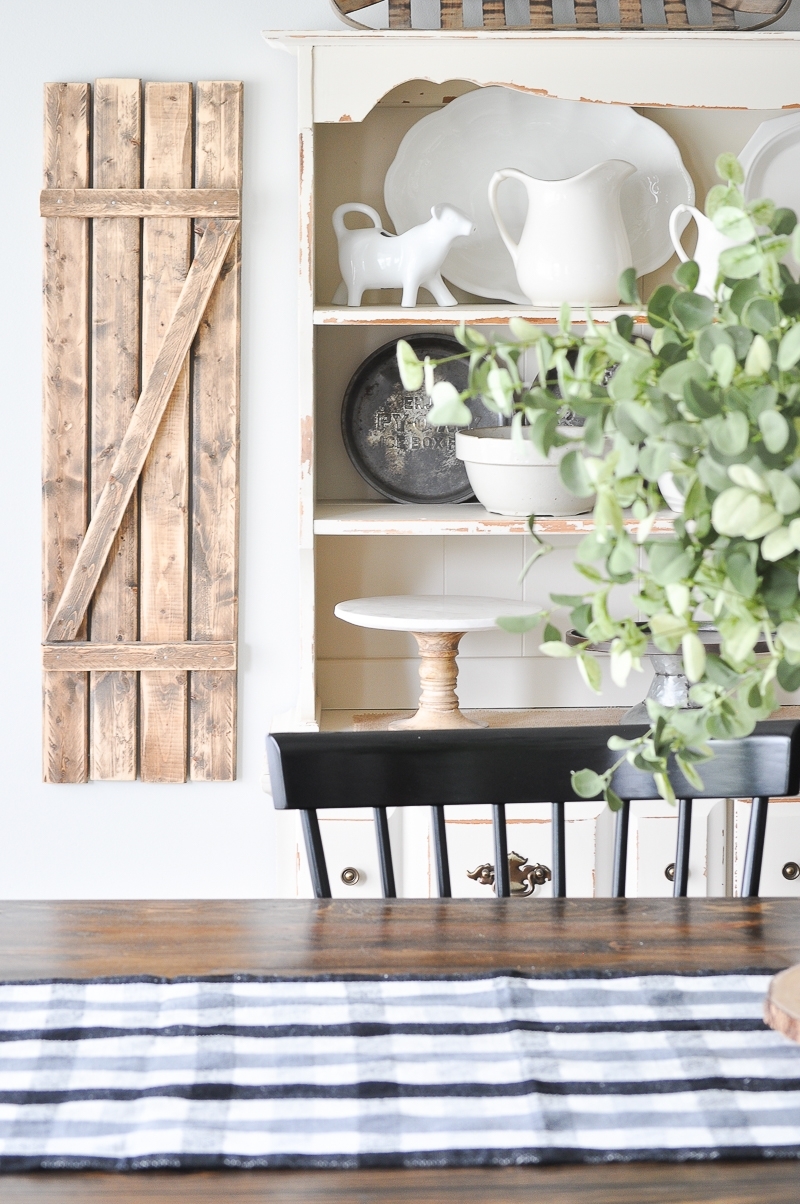 Simple Summer Dining Room