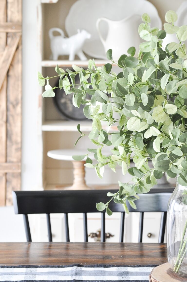 Simple Summer Dining Room | Little Glass Jar