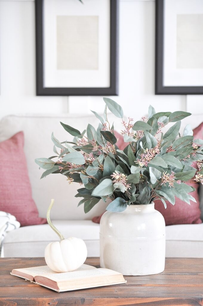 Fall Living Room | Little Glass Jar