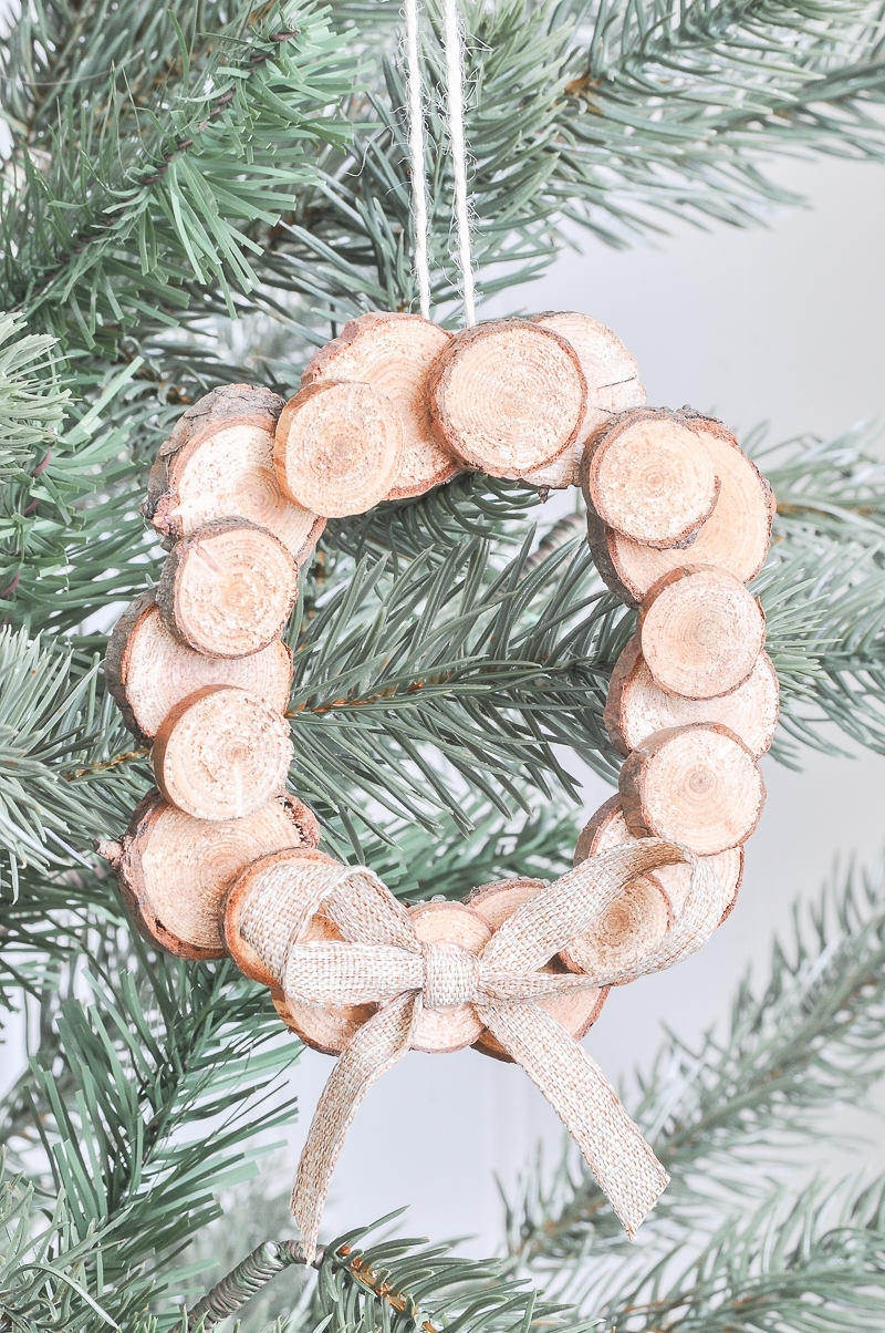 DIY Wood Slice Wreath OrnamentDIY Wood Slice Wreath Ornament
