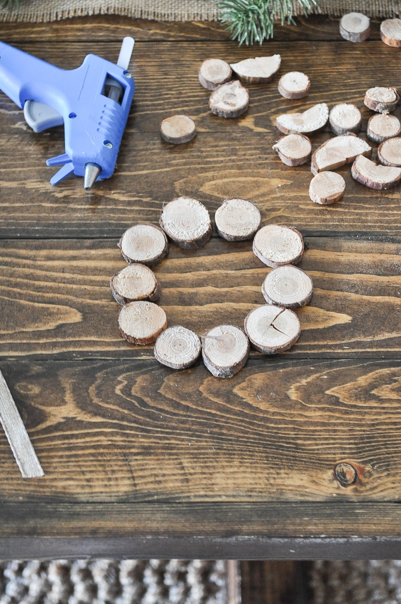 DIY Wood Slice Wreath Ornament