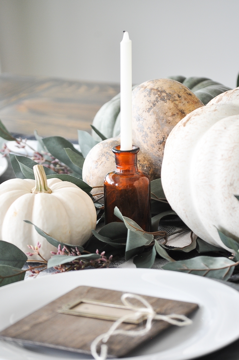 Elements of a Festive Thanksgiving Tablescape