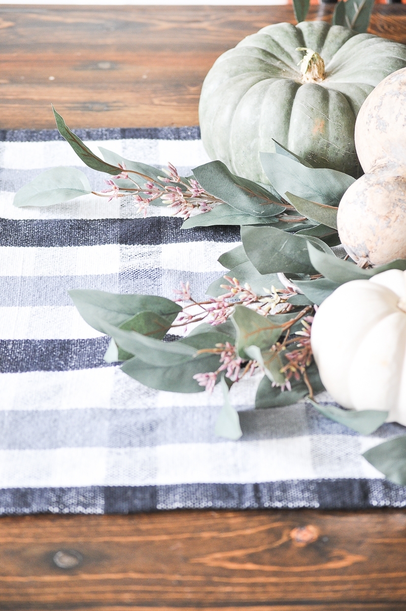 Elements of a Festive Thanksgiving Tablescape