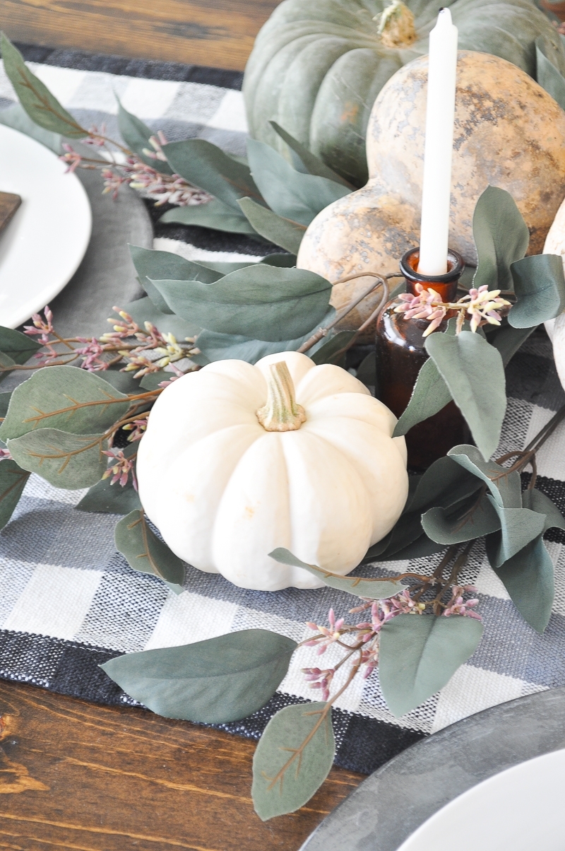 Elements of a Festive Thanksgiving Tablescape