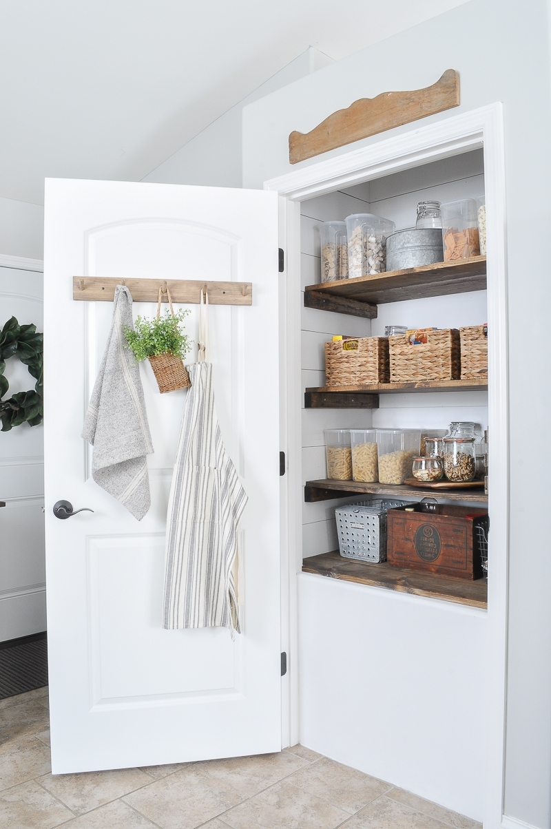 Farmhouse Pantry Organization Ideas