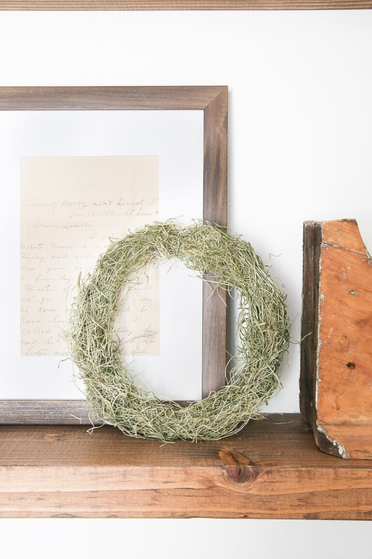 DIY Mini Spring Moss Wreath