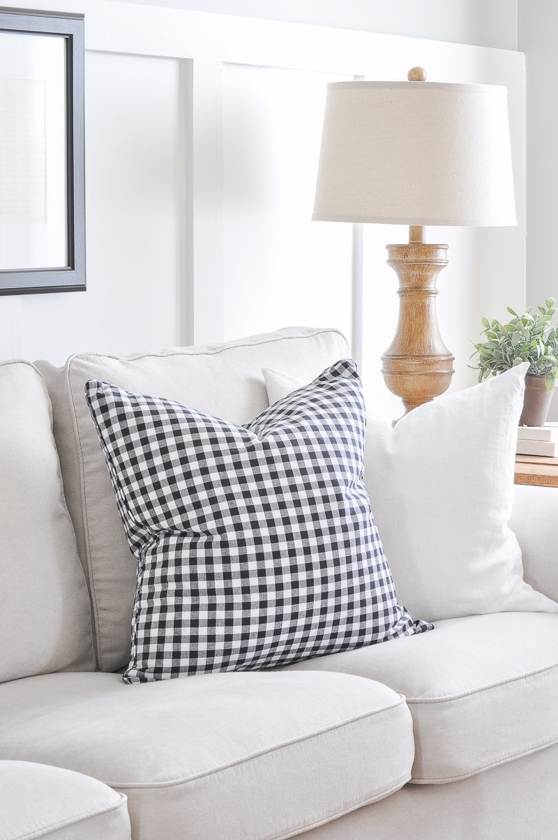 The Best Farmhouse Style Fabrics for Decorating