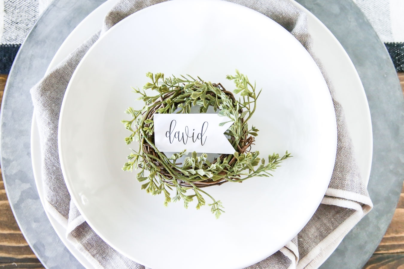 Three Spring Tablescape Place Card Ideas