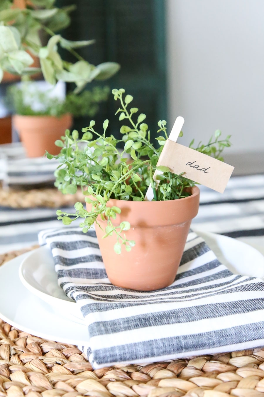 Three Spring Tablescape Place Card Ideas