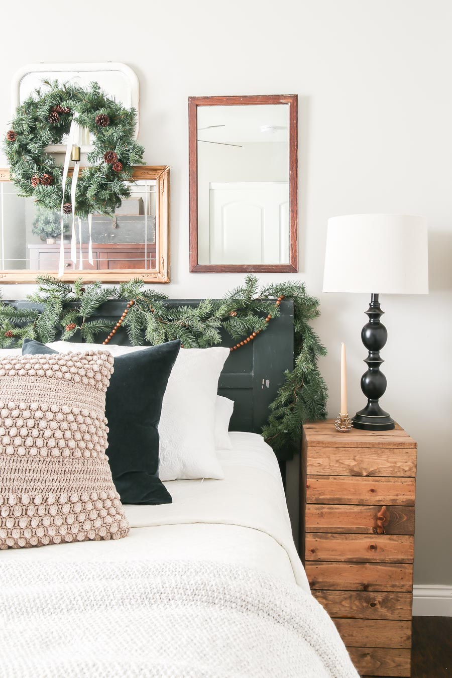 Christmas Guest Bedroom