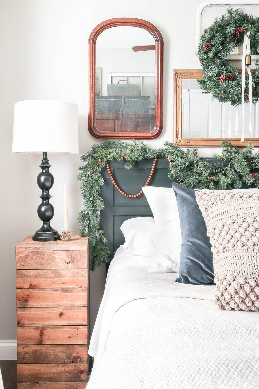 Christmas Guest Bedroom