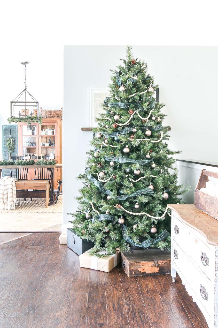 Green and Gold Plaid Christmas Tree