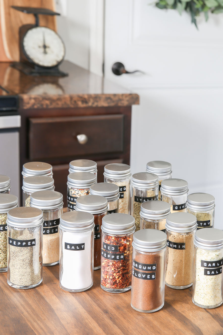 https://www.littleglassjar.com/wp-content/uploads/2020/02/How-to-Organize-Spices-11.jpg