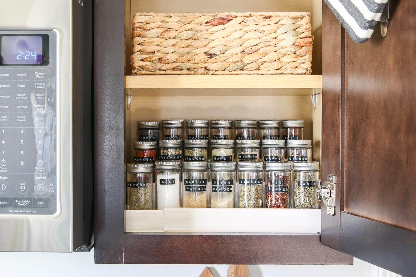 How to Organize Spices