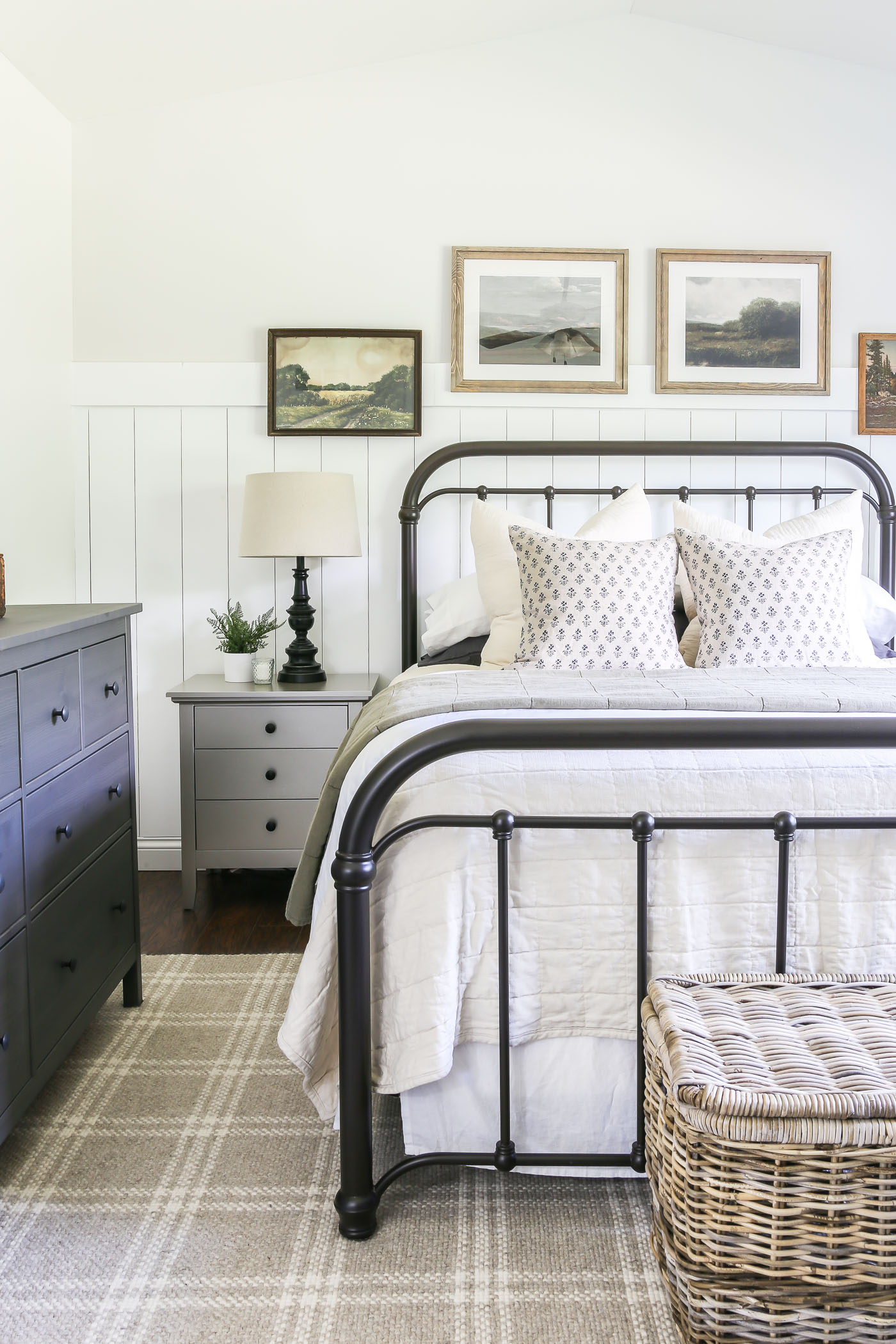 Cozy Vintage Master Bedroom Makeover