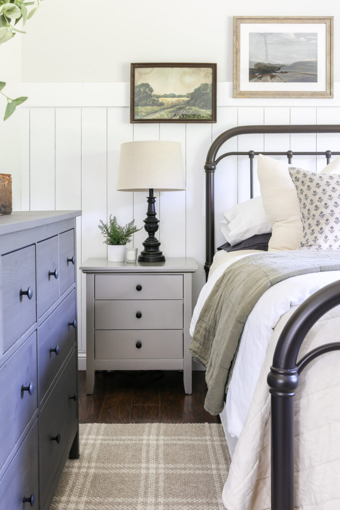 Cozy Vintage Master Bedroom Makeover