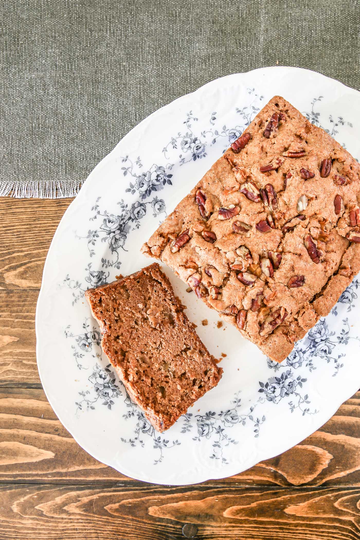 Apple Pecan Bread