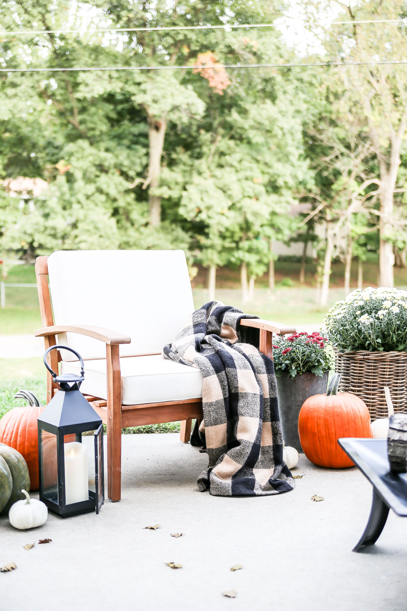 How to Create a Cozy Fall Patio