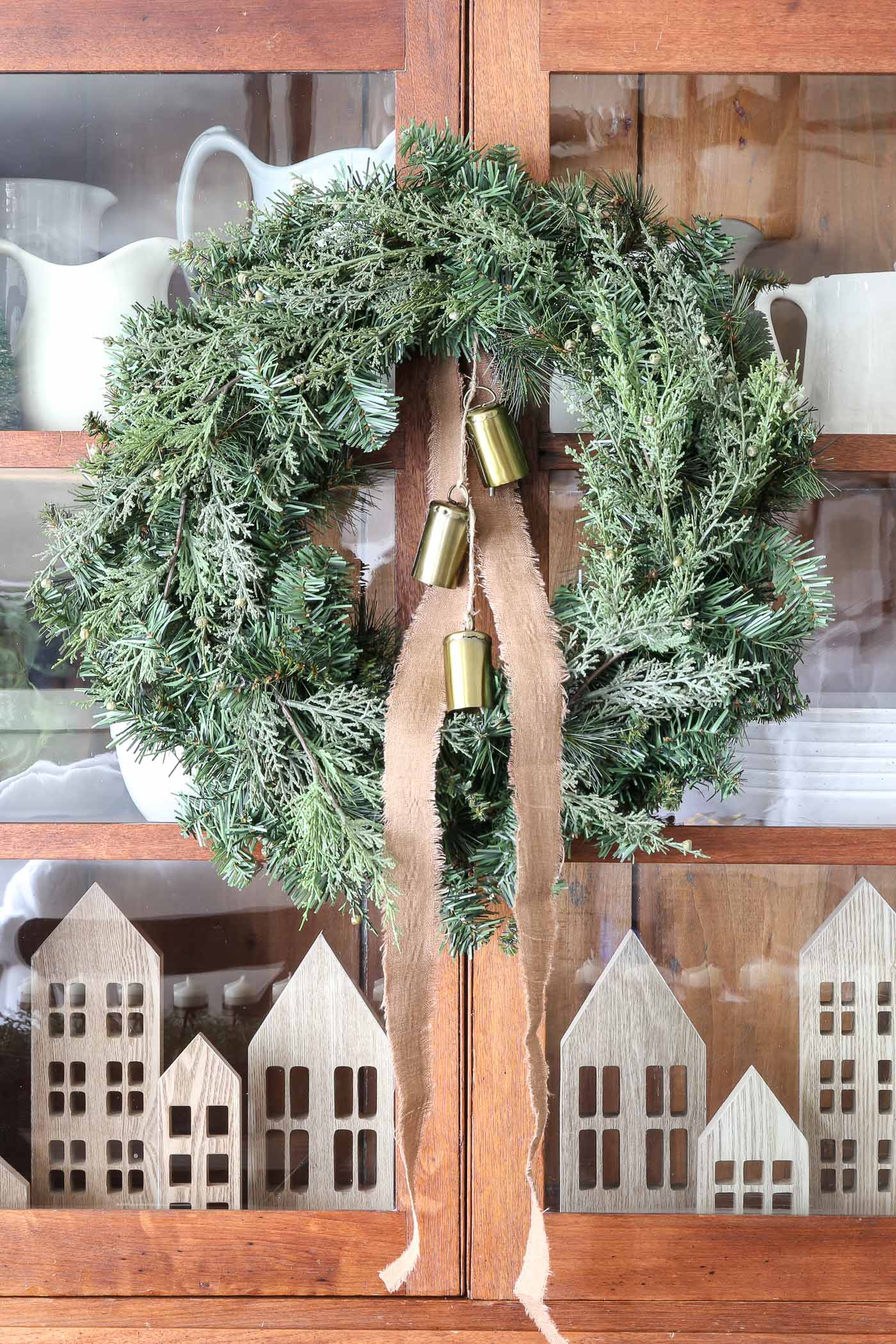 Beautiful Christmas Dining Room