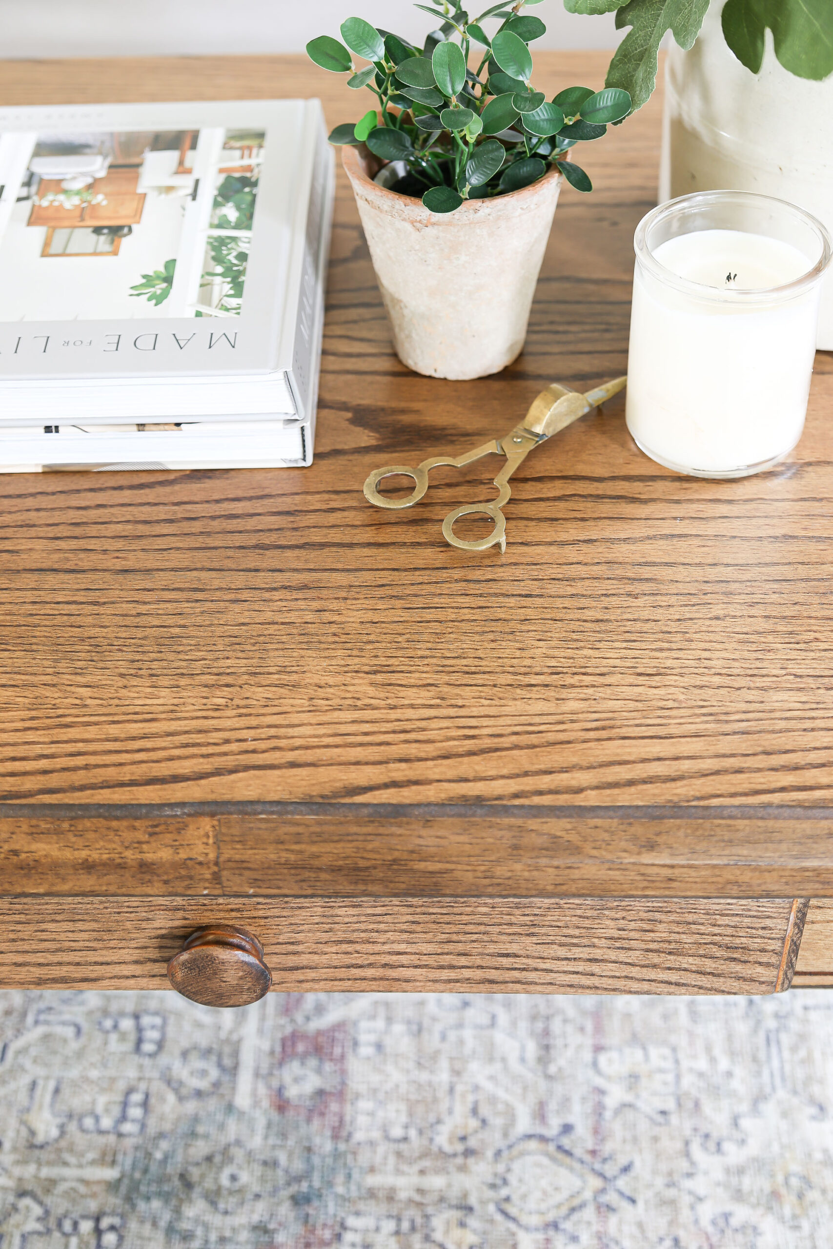 Wooden Coffee Table Makeover