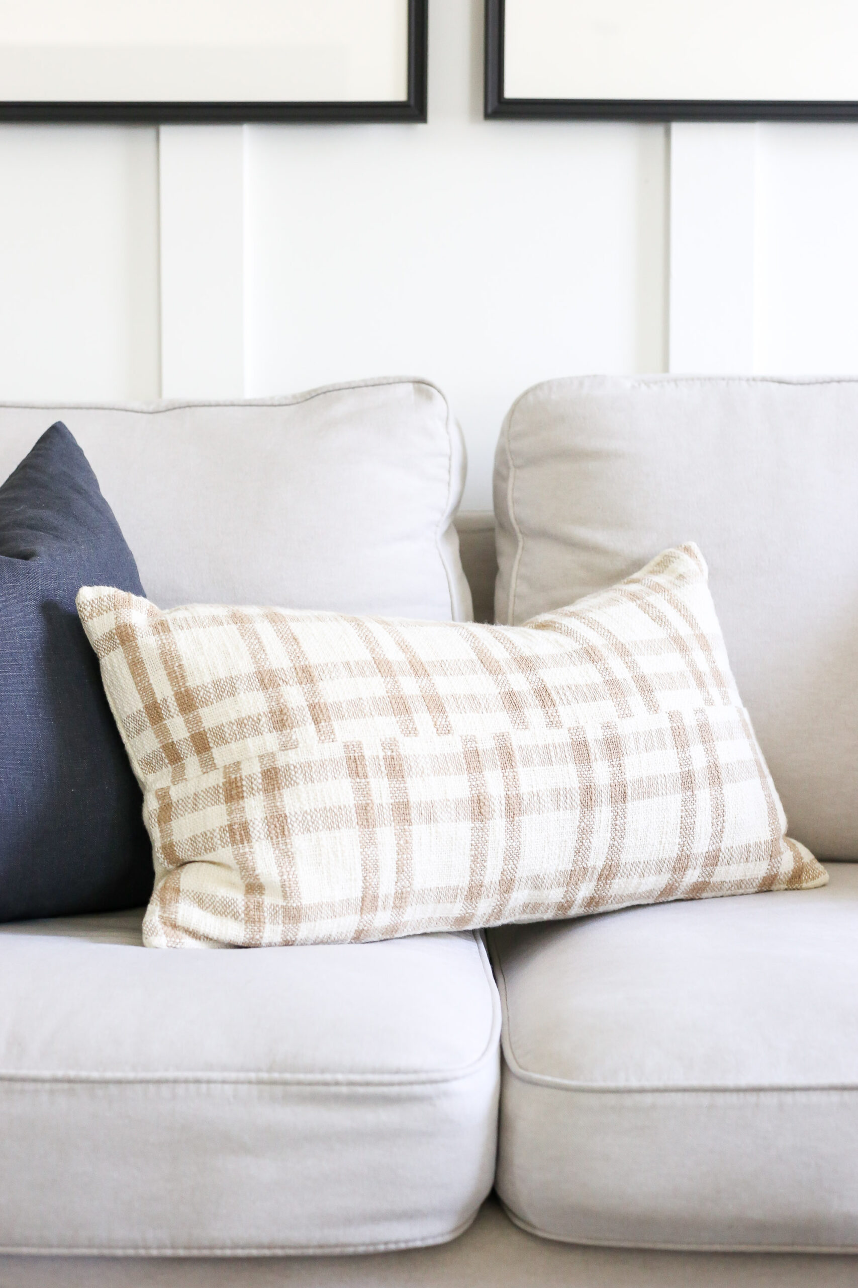 Simple Plaid Fall Living Room
