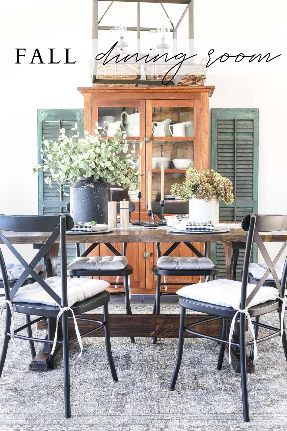 How to decorate the dining room for fall 