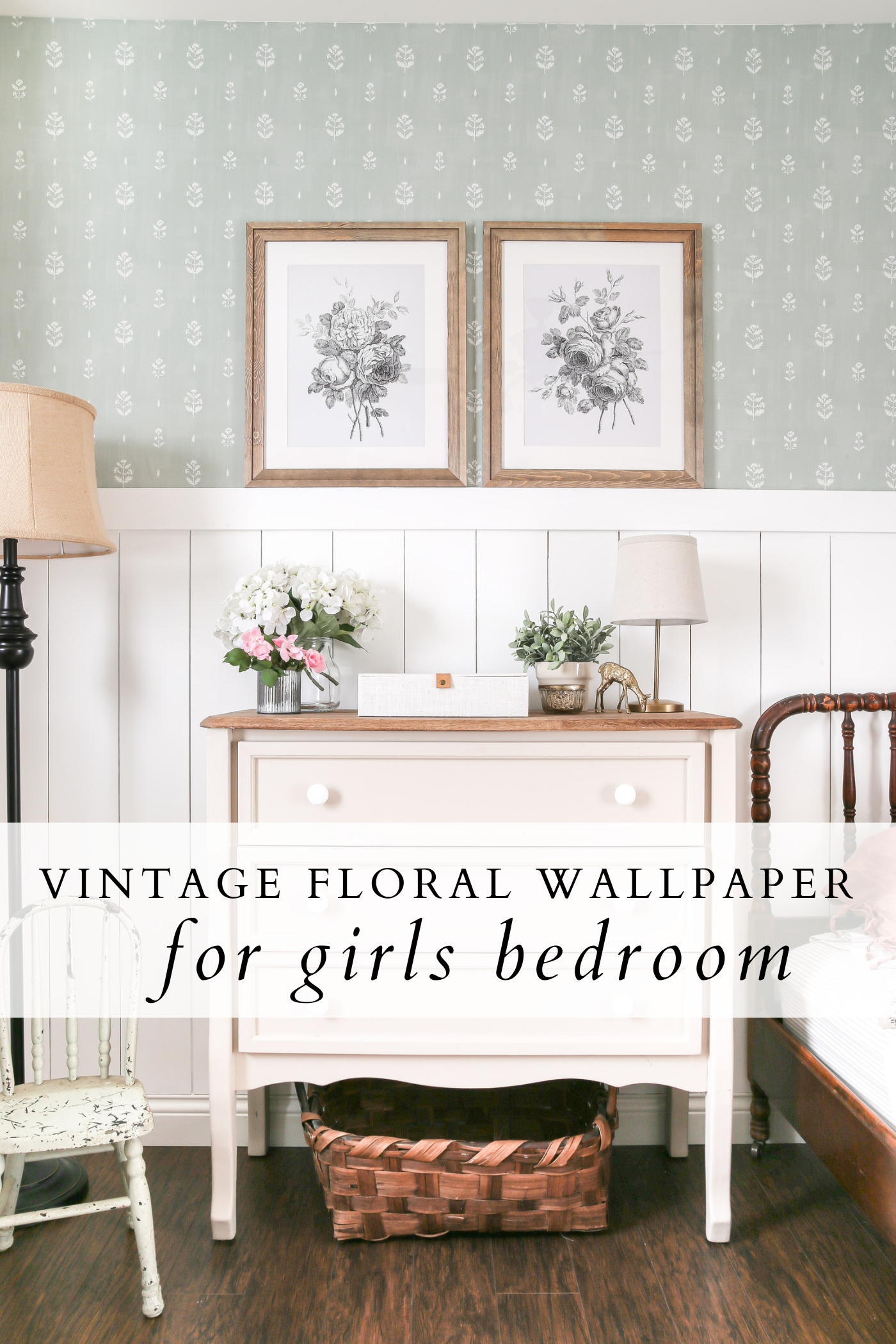 Vintage Floral Wallpaper for Girls Bedroom