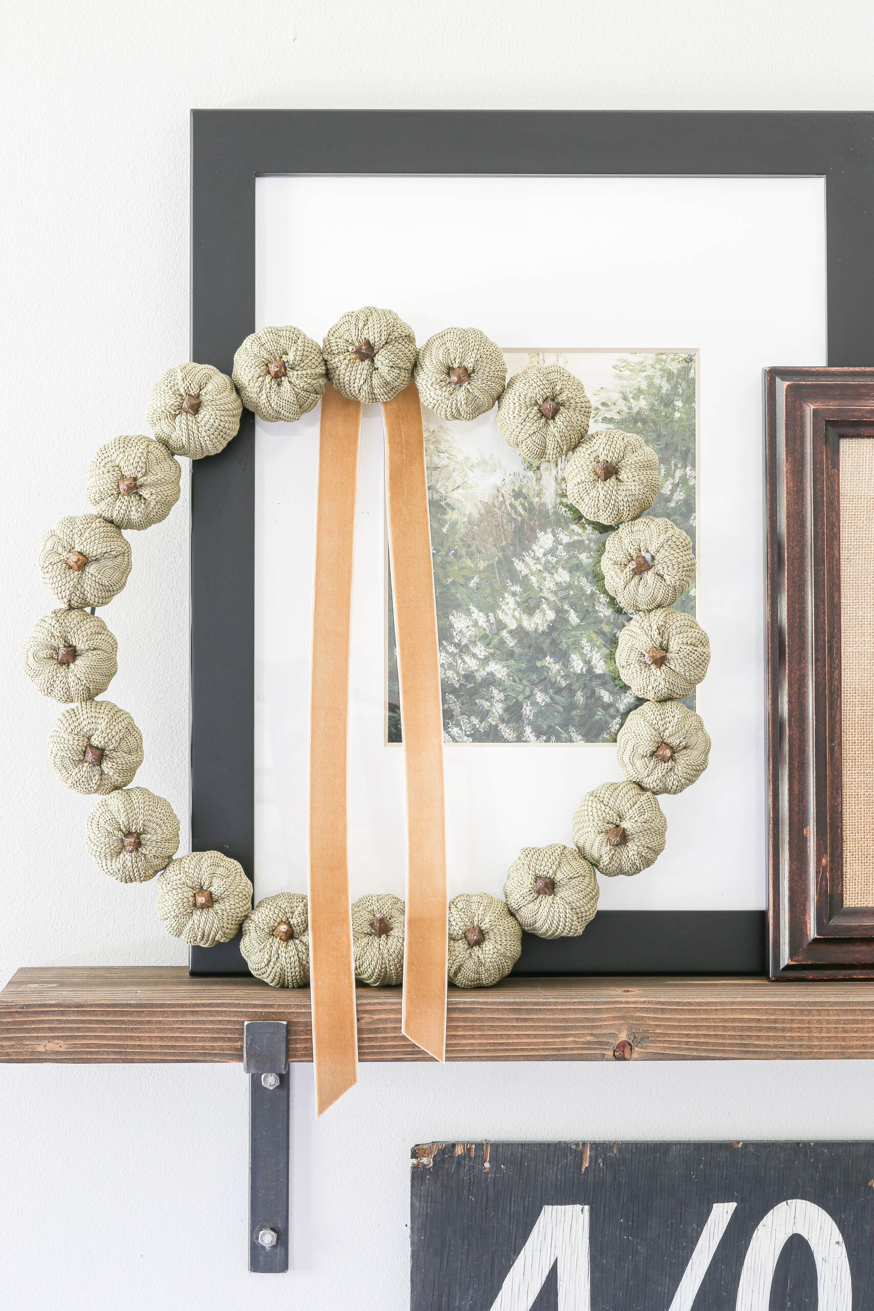 DIY Simple Fall Pumpkin Wreath