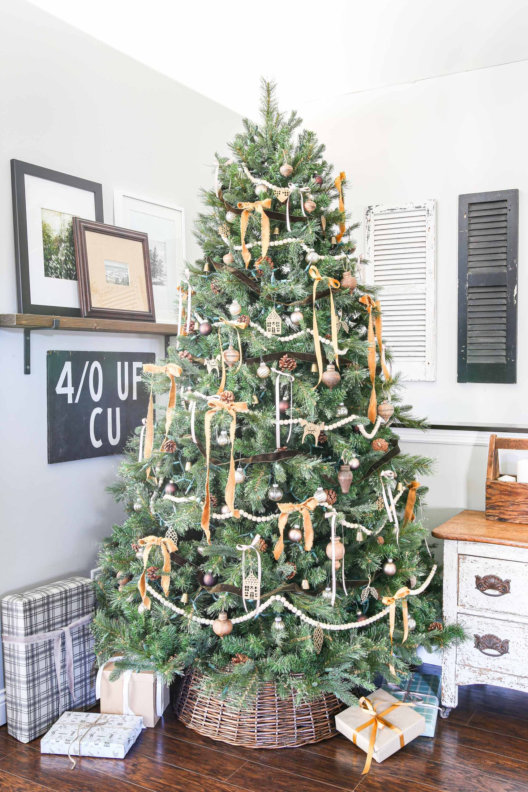 Brown and Brass Christmas Tree with Ribbons