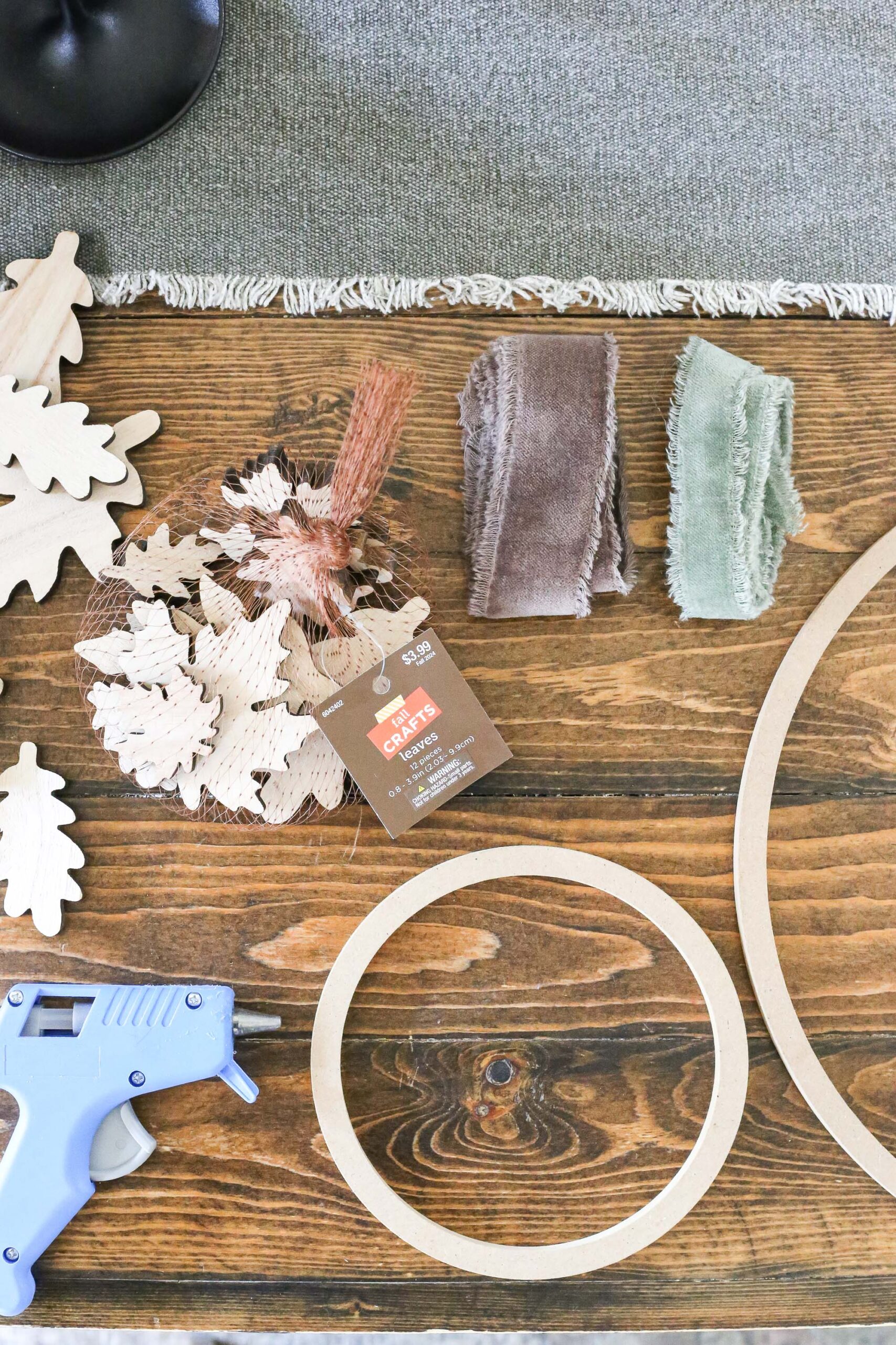 DIY Wooden Leaf Fall Wreath