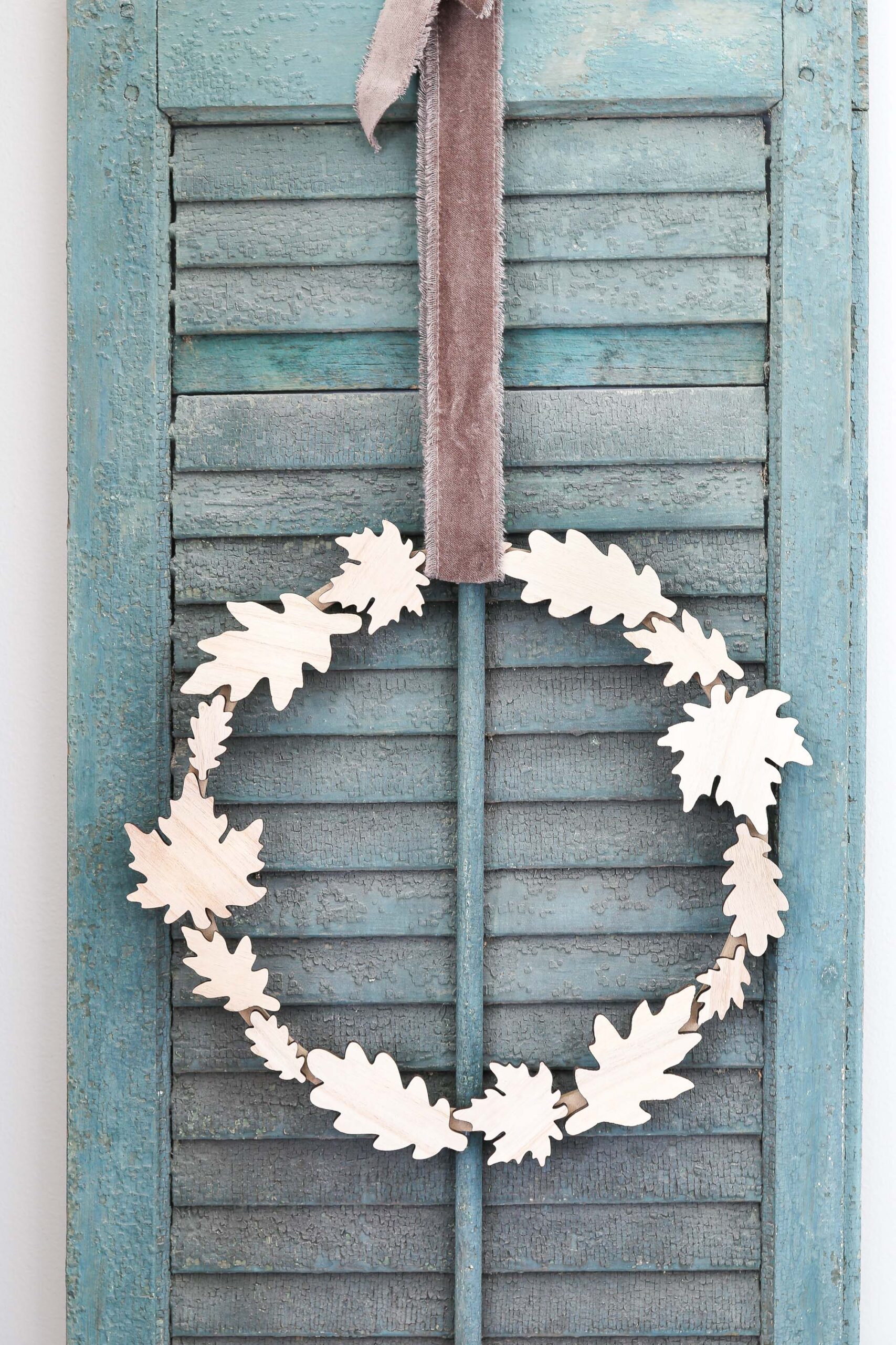 DIY Wooden Leaf Fall Wreath