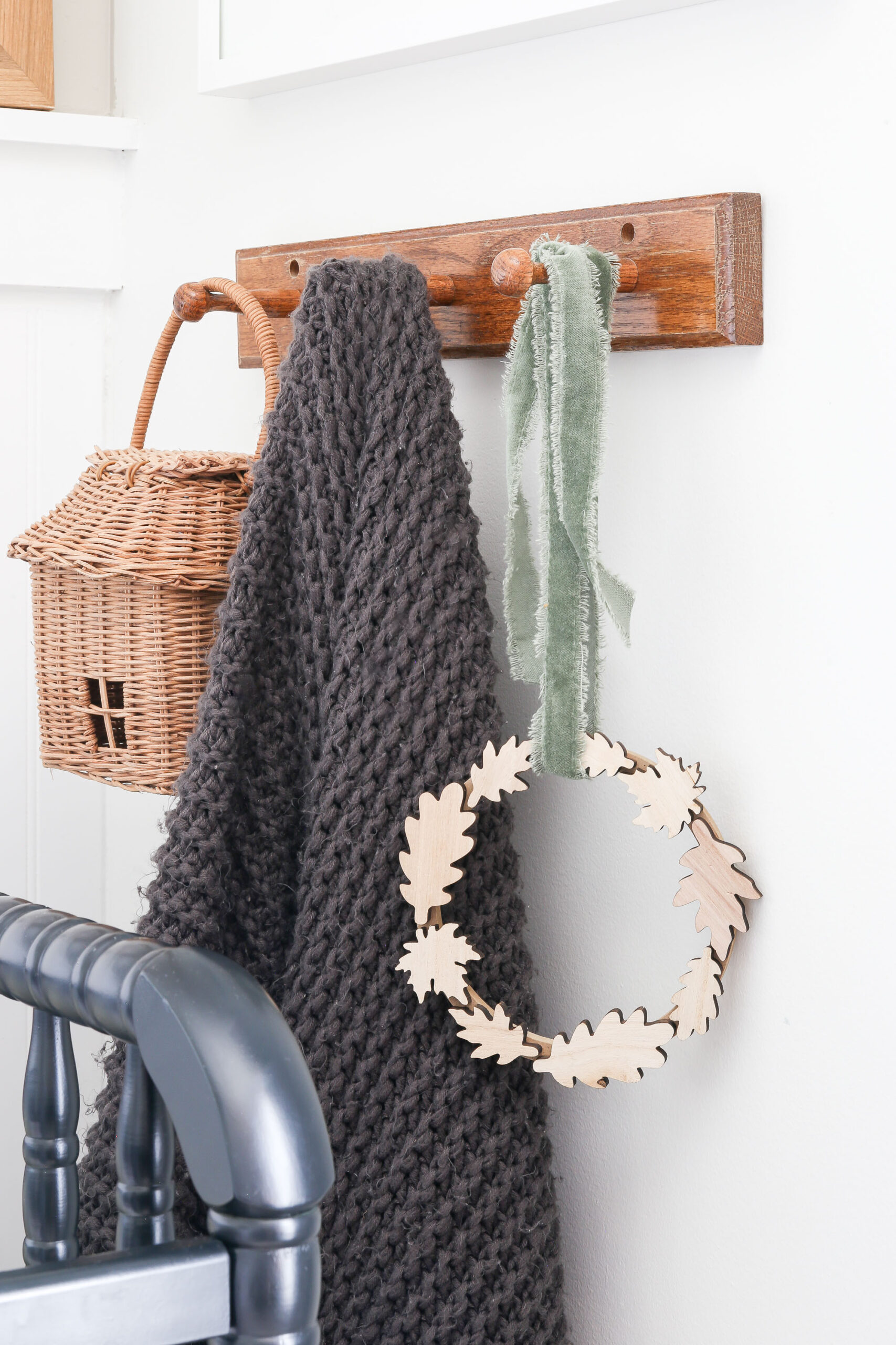 DIY Wooden Leaf Fall Wreath