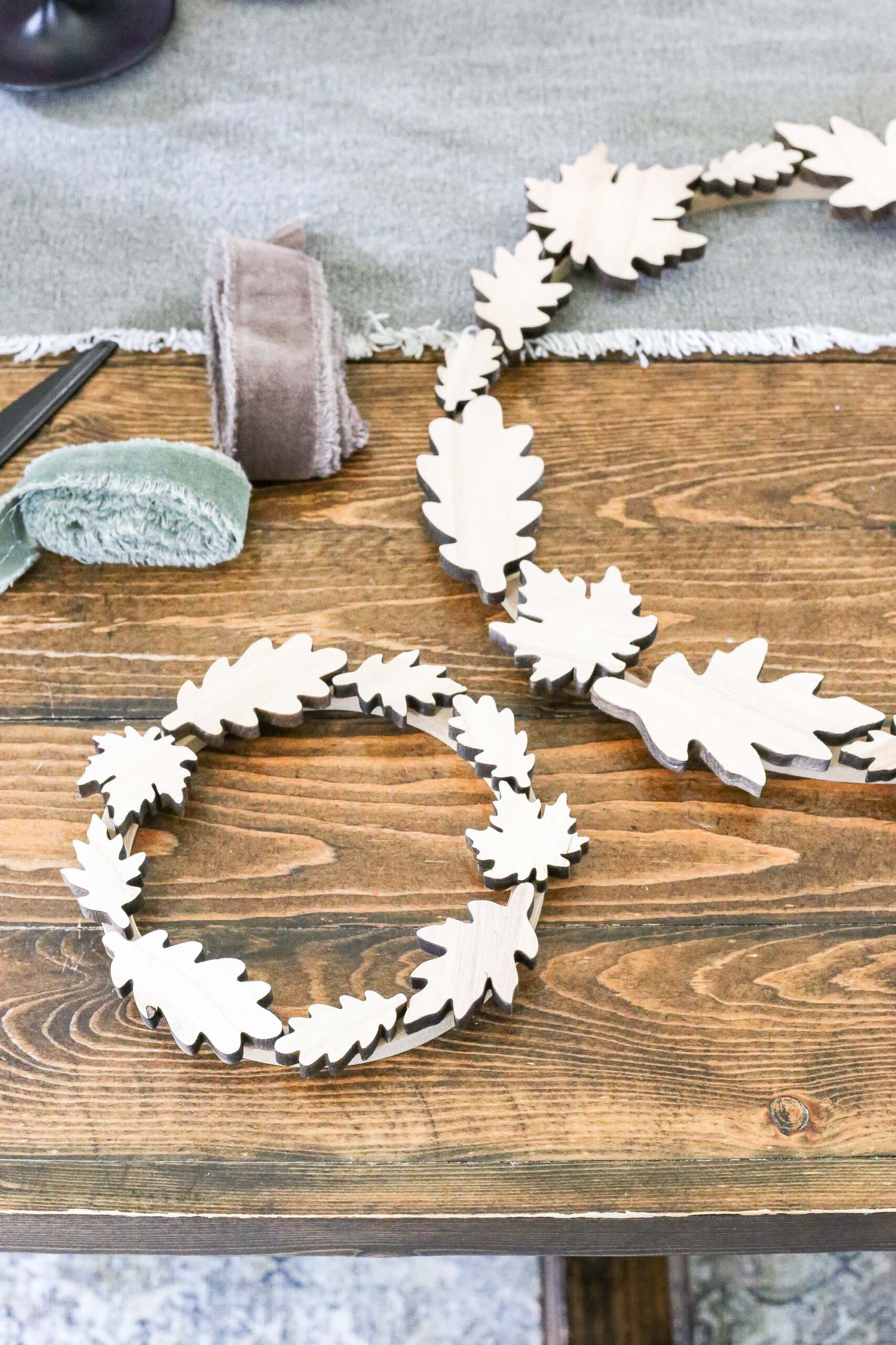 DIY Wooden Leaf Fall Wreath