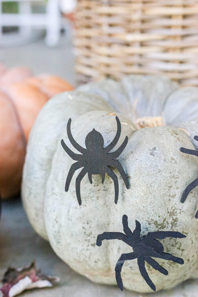 DIY Halloween Pumpkin Stakes
