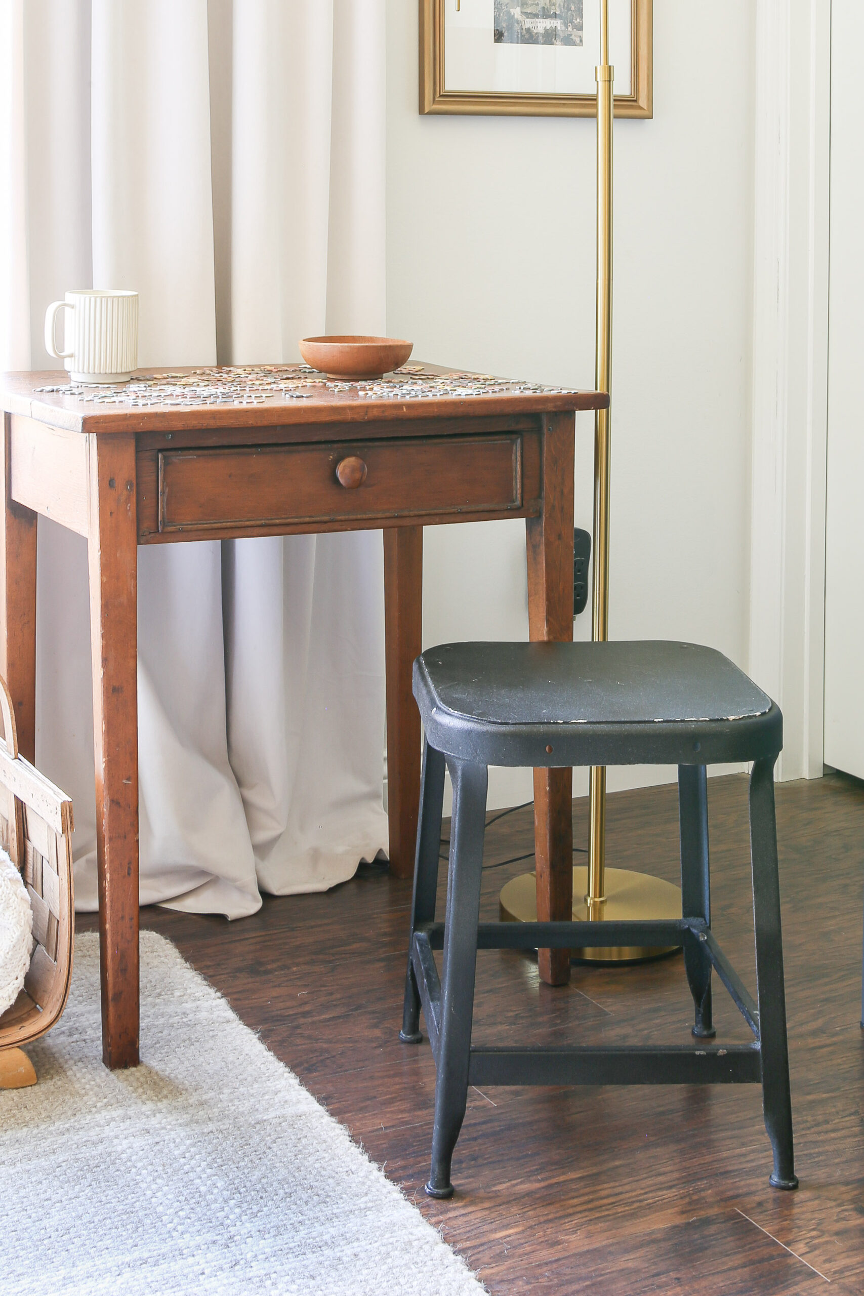 How to Create a Cozy Puzzle Table Corner